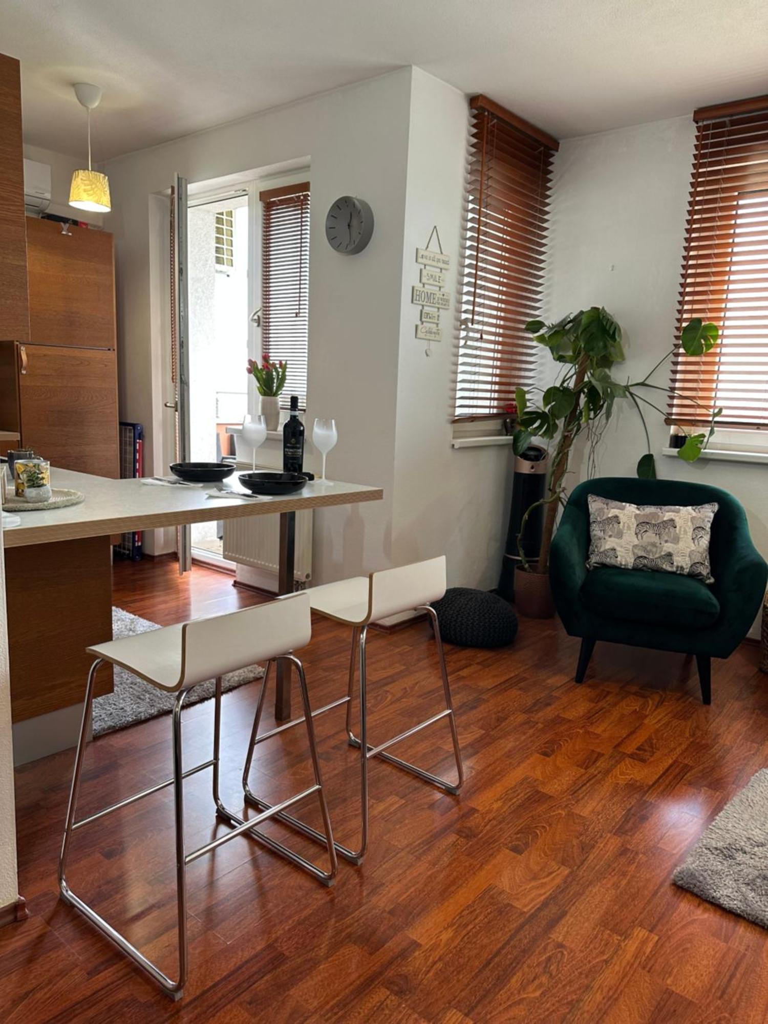 Cozy Apartment With Nice Balcony Seating, 9Th Floor, Parking Bratislava Ngoại thất bức ảnh